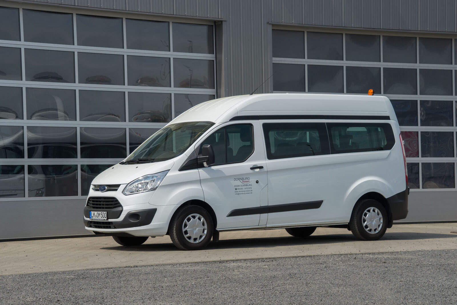 Ford Transit Custom Kleinbus 9-Sitzer mieten Dornburg Reisen