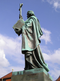 Bonifatius Statue